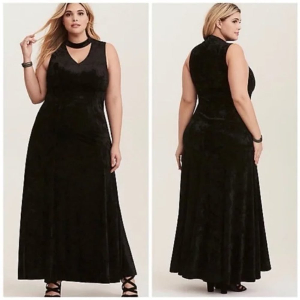 Torrid Black Velvet Full Length Cutout Choker Neck Maxi Gown Size 22
